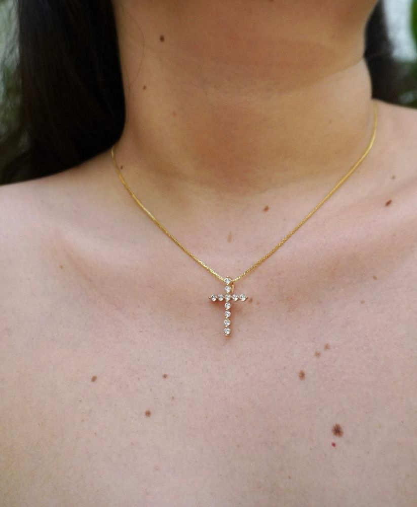 Cruz de circones